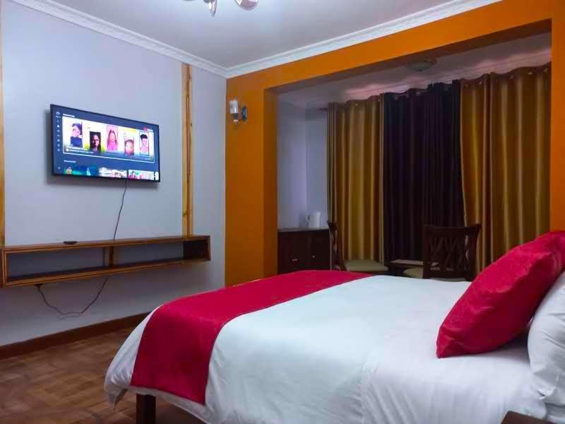 Edgewood Country Place Hotel Thika ภายนอก รูปภาพ